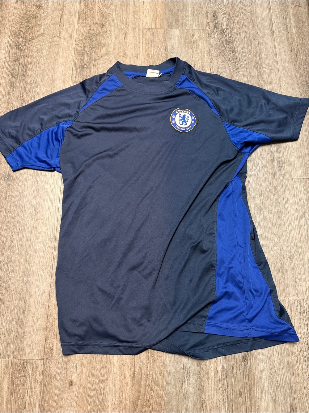 Chelsea FC Men's Navy & Royal Blue Athletic Shirt